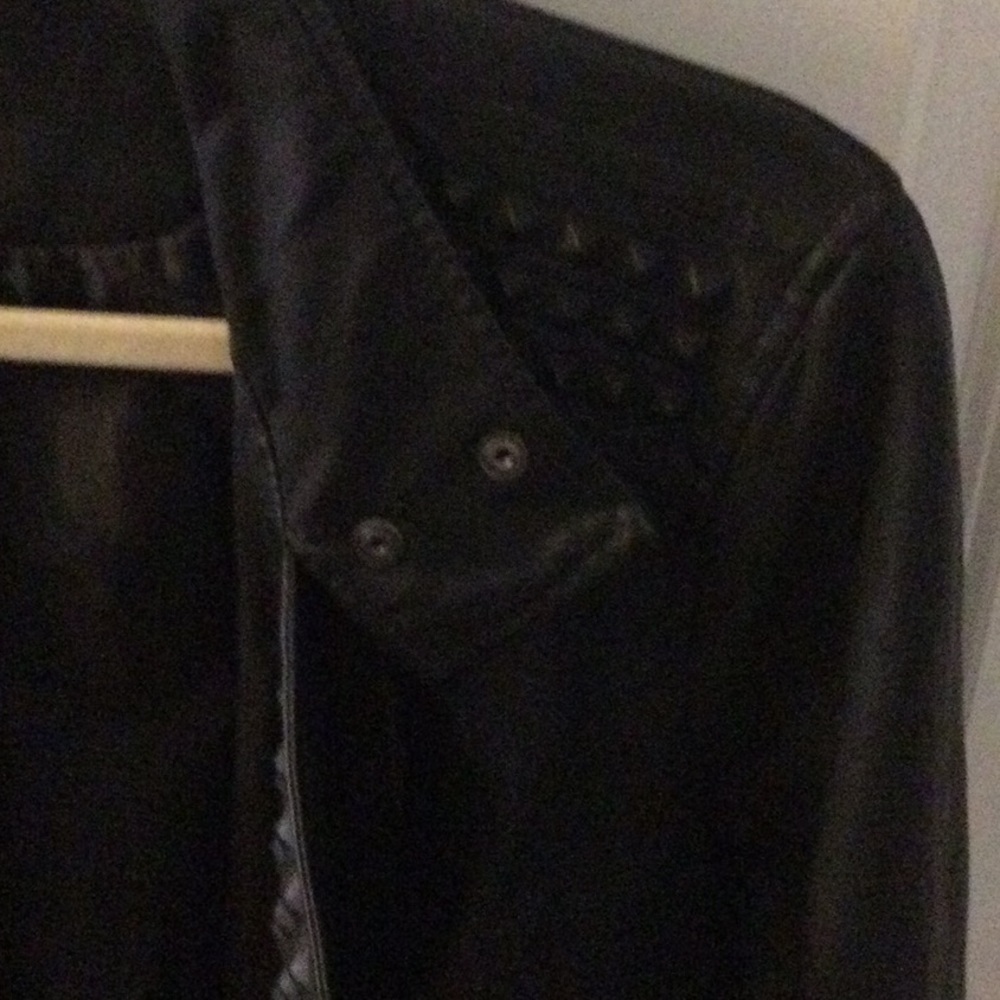 Leather Jacket - Picture 5 of 7